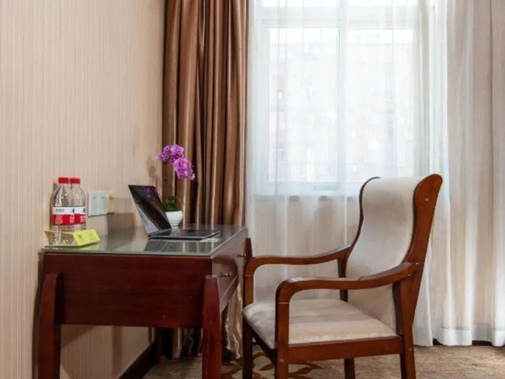 Vienna Hotel Hangzhou Binkang Road Metro Station