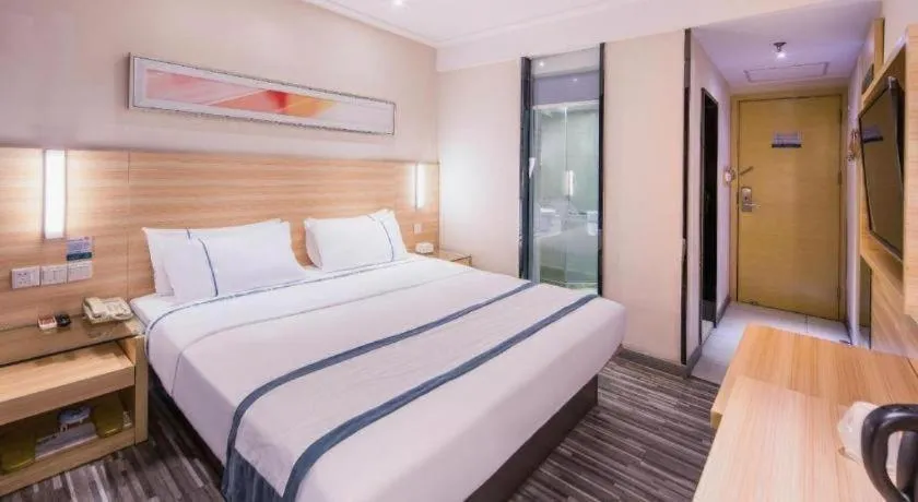 Bed in City Comfort Inn Nanning Chaoyang Square Metro Station