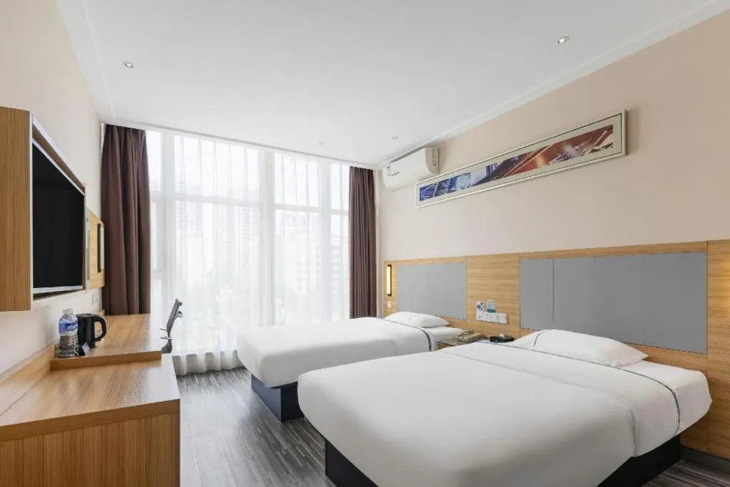 Bed in City Comfort Inn Nanning Chaoyang Square Metro Station