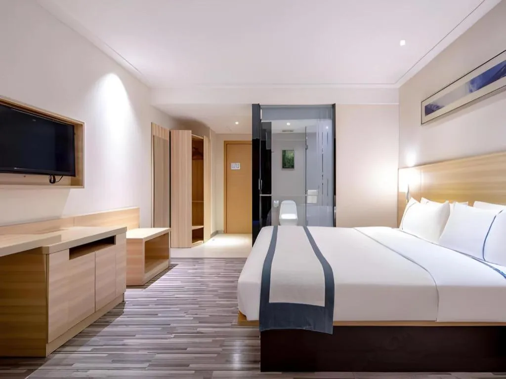 Bed in City Comfort Inn Nanning Chaoyang Square Metro Station