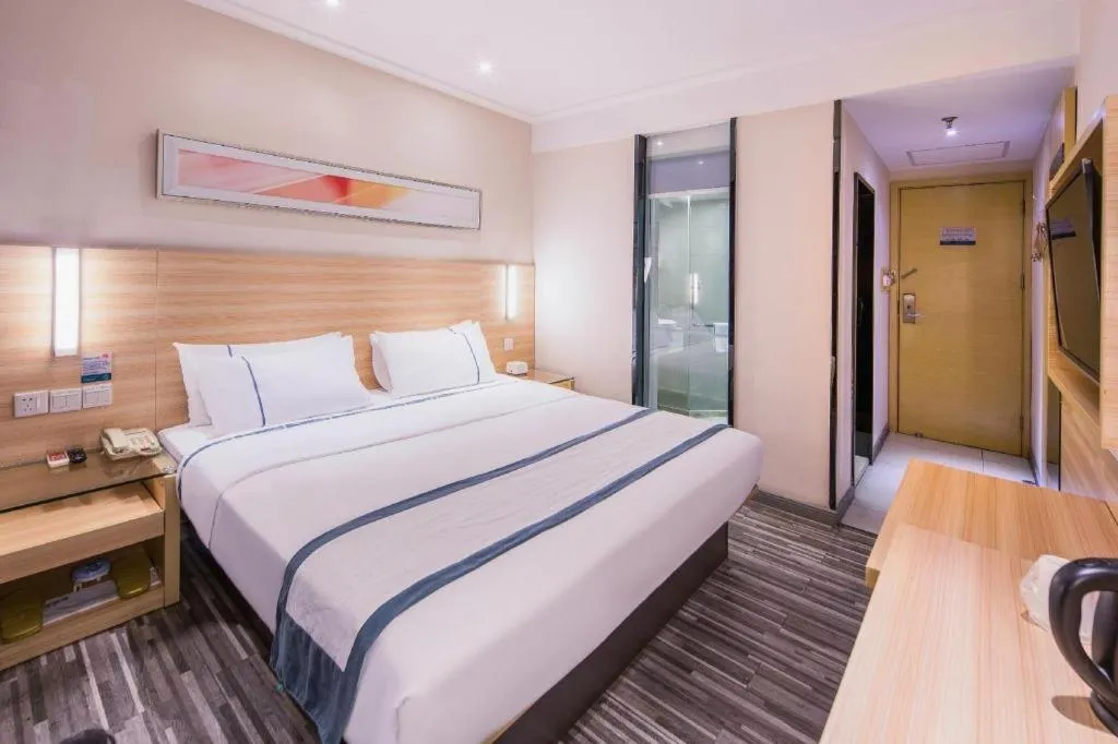 Bed in City Comfort Inn Nanning Chaoyang Square Metro Station