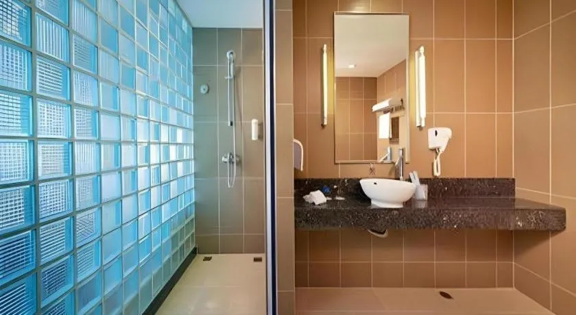 Holiday Inn Express Nantong Downtown By IHG