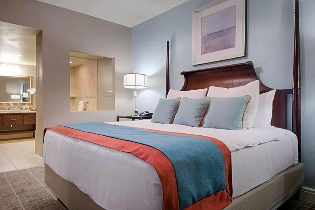 Bed in National Harbor Resort by ResortShare