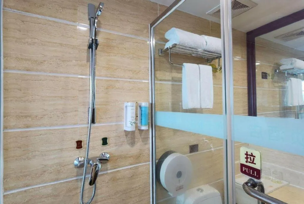 Vienna Hotel Nanning Train Station