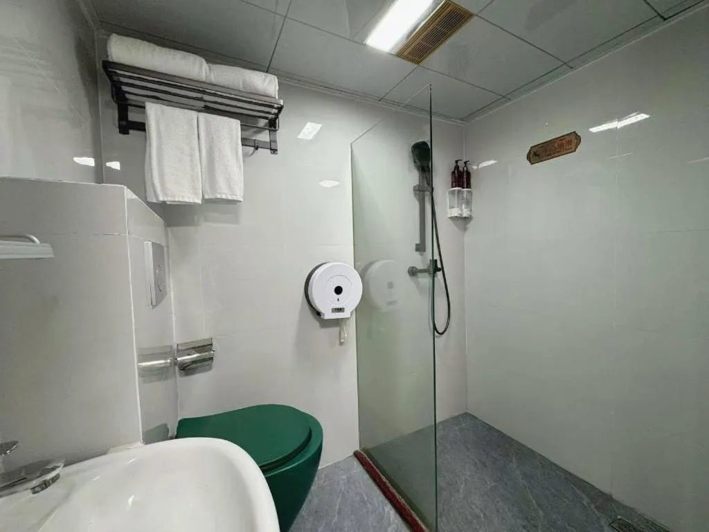 Vienna Hotel Nanning Train Station