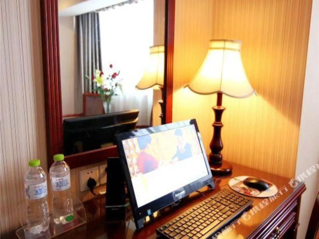 Vienna Hotel Nanning Train Station