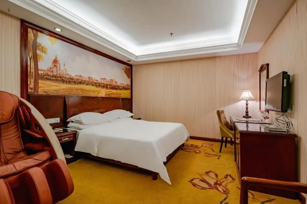 Bed in Vienna Hotel Nanning Train Station
