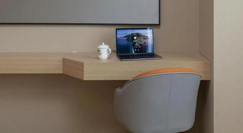 Vienna Hotel Nanning Train Station