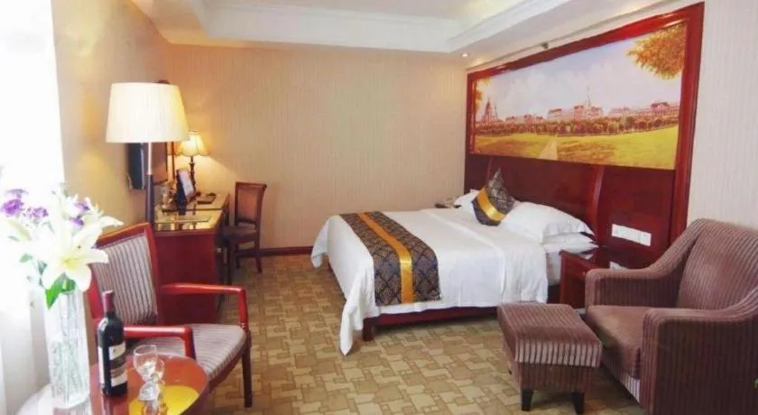 Bed in Vienna Hotel Nanning Train Station