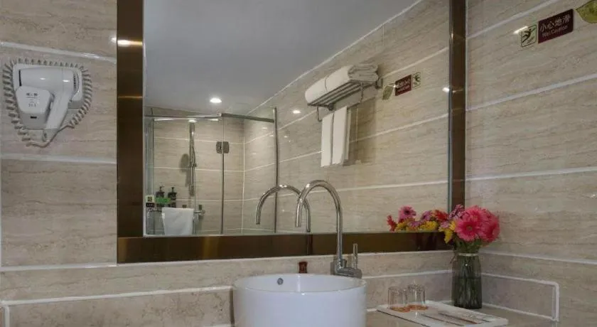 Vienna Hotel Nanning Train Station