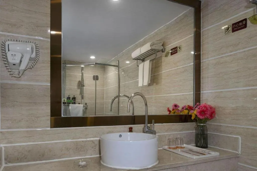 Vienna Hotel Nanning Train Station