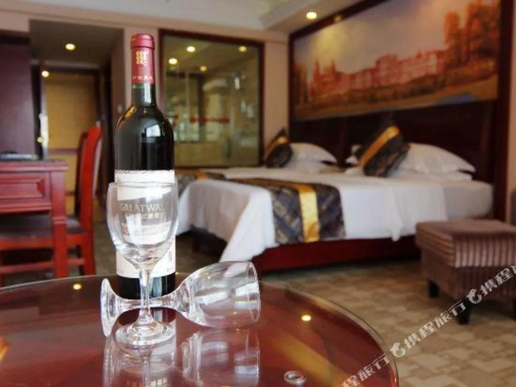 Bed in Vienna Hotel Nanning Train Station