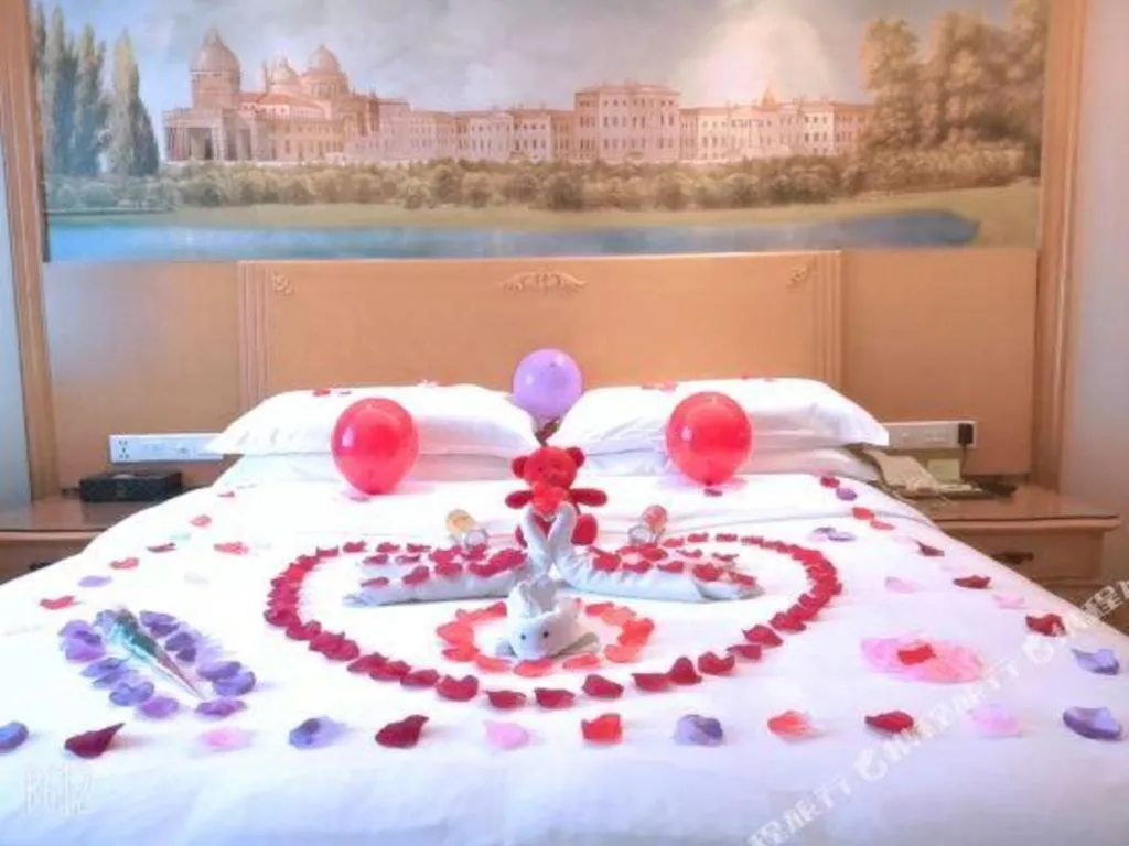 Bed in Vienna International Hotel Shenzhen North Station Branch