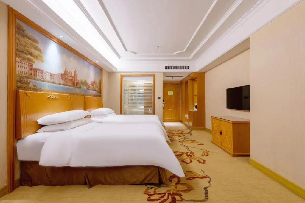 Bed in Vienna International Hotel Shenzhen North Station Branch