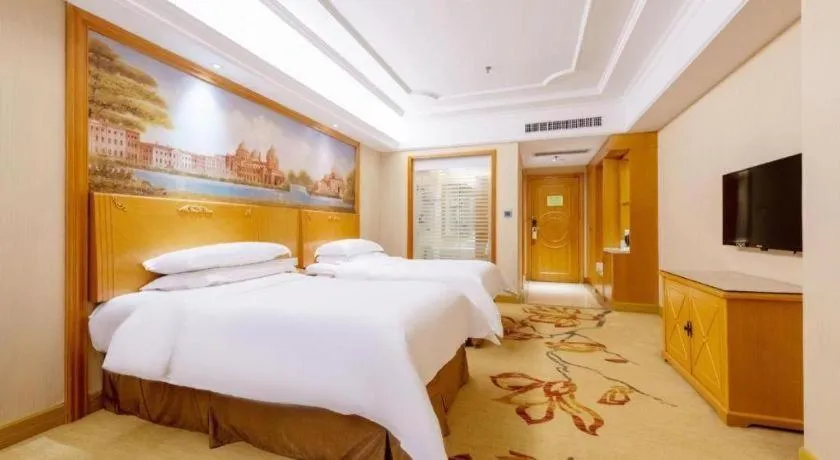 Bed in Vienna International Hotel Shenzhen North Station Branch