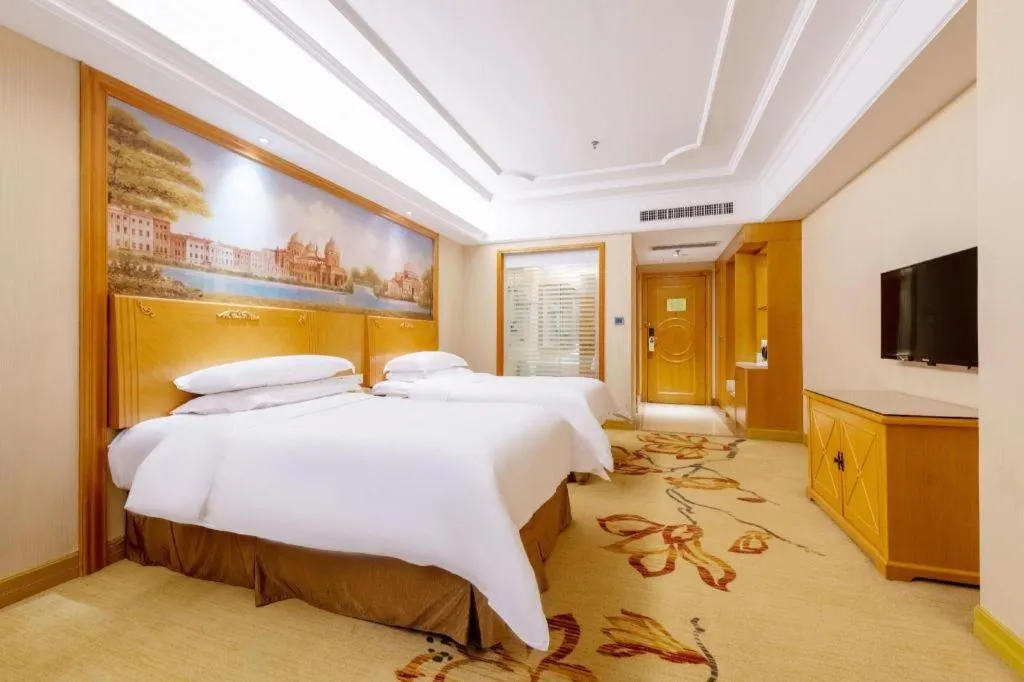 Bed in Vienna International Hotel Shenzhen North Station Branch
