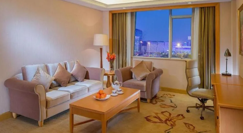 Vienna International Hotel Shenzhen North Station Branch