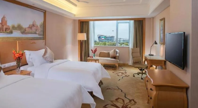 Bed in Vienna International Hotel Shenzhen North Station Branch