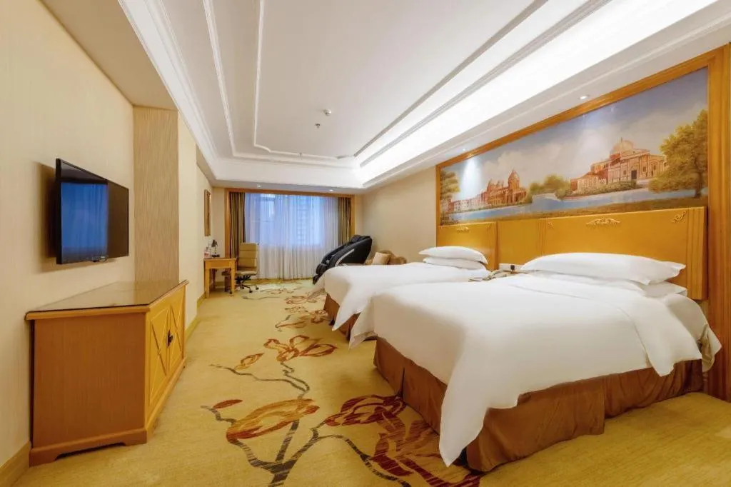 Bed in Vienna International Hotel Shenzhen North Station Branch