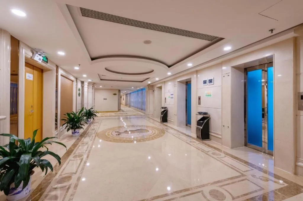 Vienna International Hotel Shenzhen North Station Branch