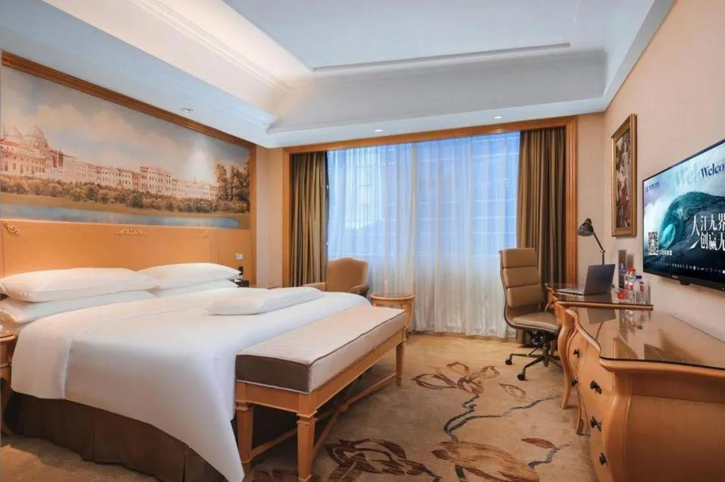 Bed in Vienna International Hotel Shenzhen North Station Branch