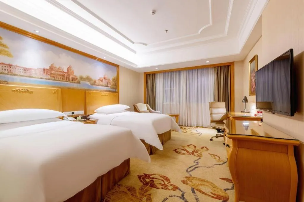 Bed in Vienna International Hotel Shenzhen North Station Branch