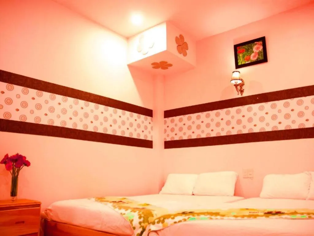 Bed in Dalat Flower Hotel & Spa