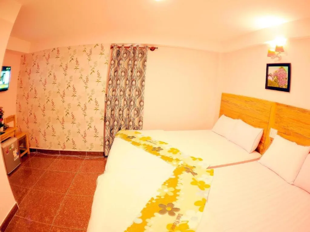 Bed in Dalat Flower Hotel & Spa