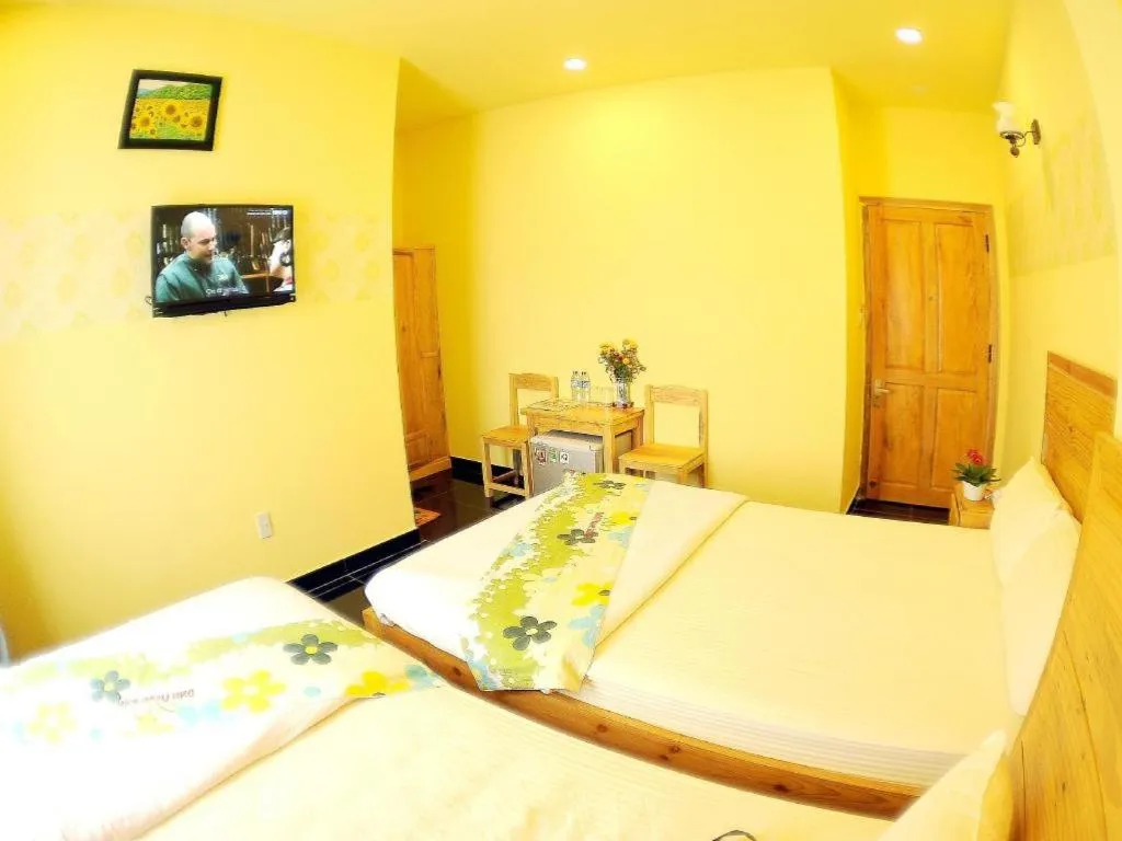 Bed in Dalat Flower Hotel & Spa