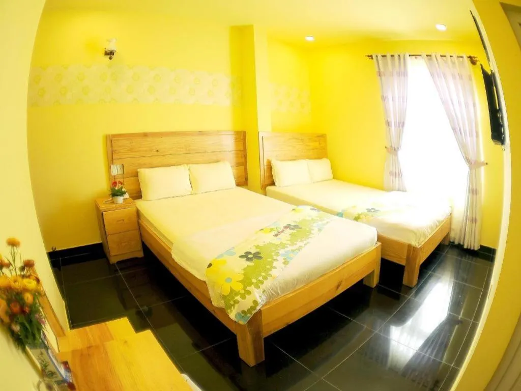 Bed in Dalat Flower Hotel & Spa