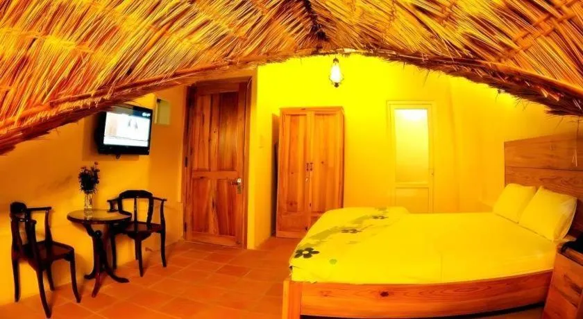 Bed in Dalat Flower Hotel & Spa