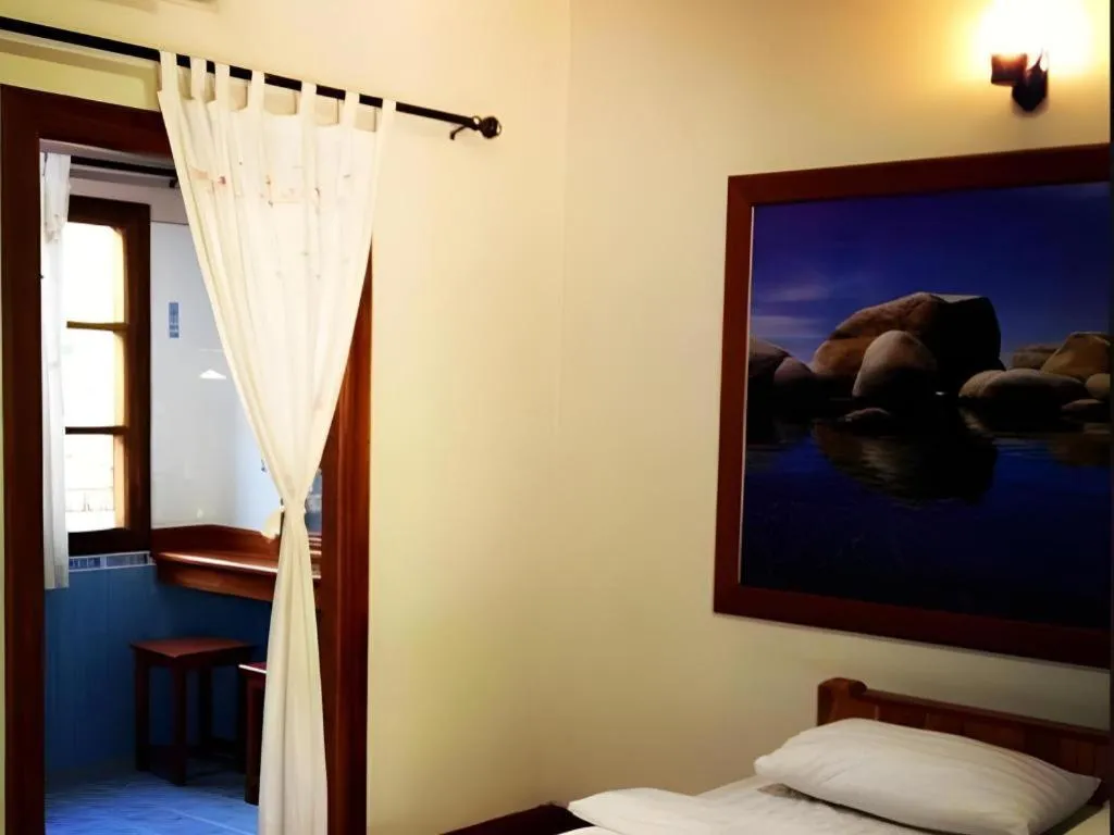 Bed in Phuphan Park Hotel