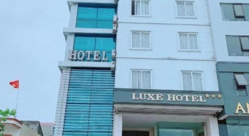 Luxe Hotel
