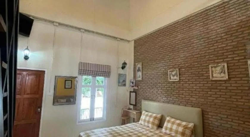 Bed in The Color Resort Amphawa