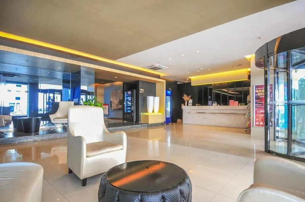 Jinjiang Inn Sanya Hexi Road Pedestrian Bridge