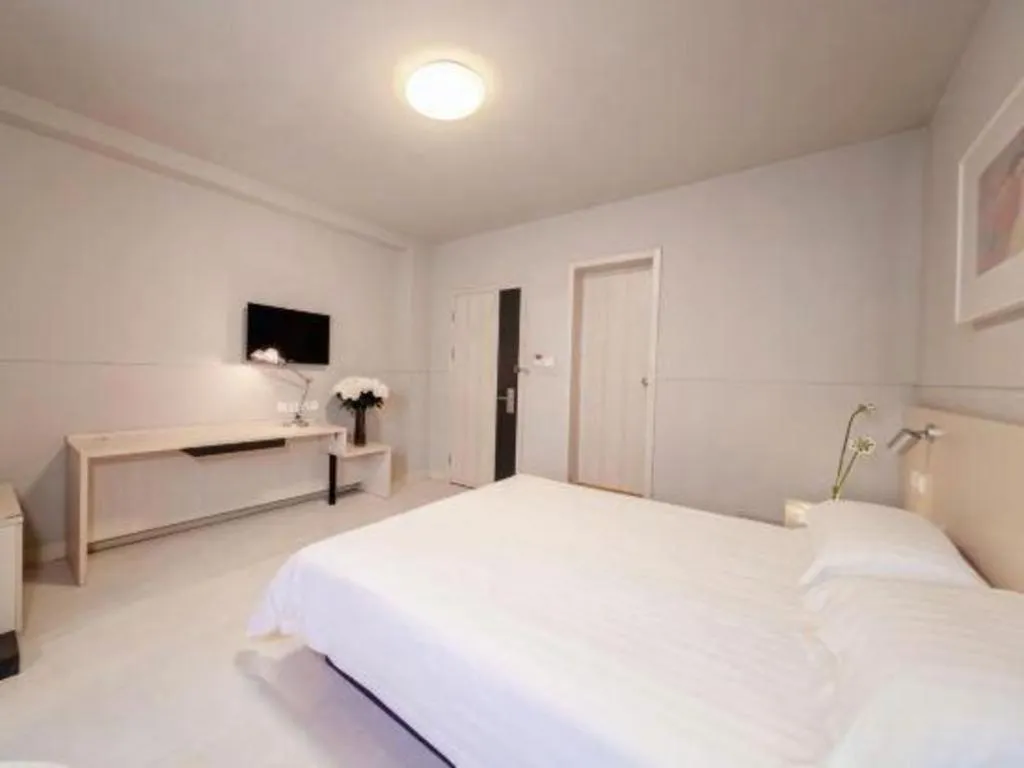 Bed in Jinjiang Inn Sanya Hexi Road Pedestrian Bridge