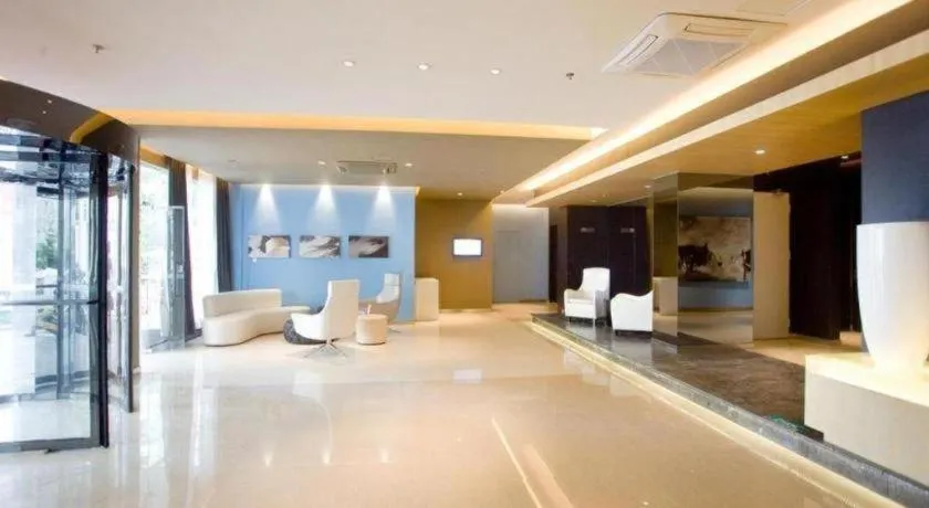 Jinjiang Inn Sanya Hexi Road Pedestrian Bridge