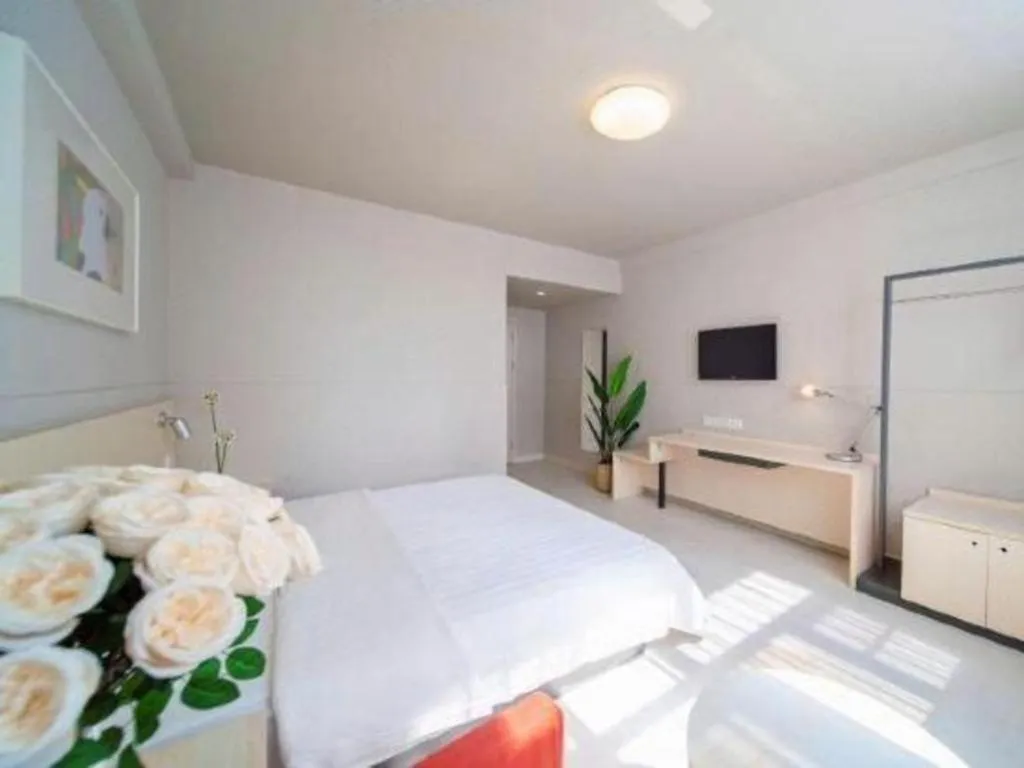 Bed in Jinjiang Inn Sanya Hexi Road Pedestrian Bridge