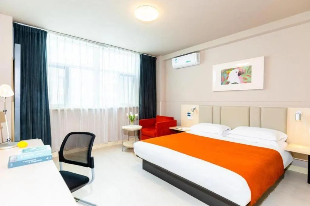 Bed in Jinjiang Inn Sanya Hexi Road Pedestrian Bridge