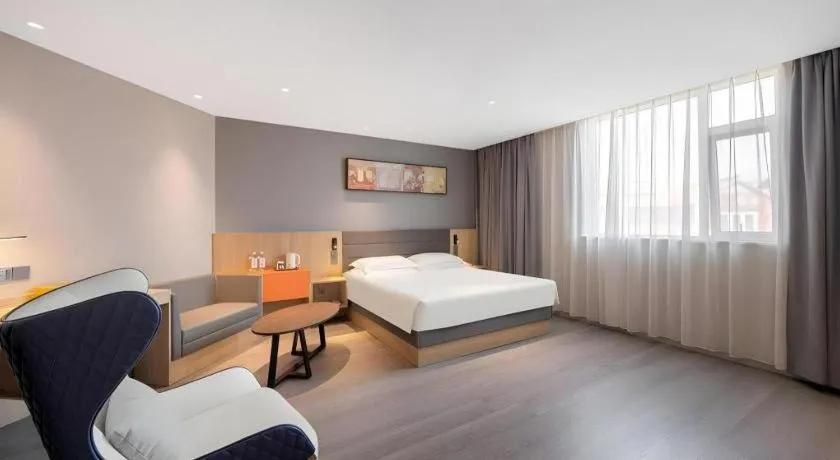 Bed in Jinjiang Inn Quanzhou West Street Kaiyuan Temple