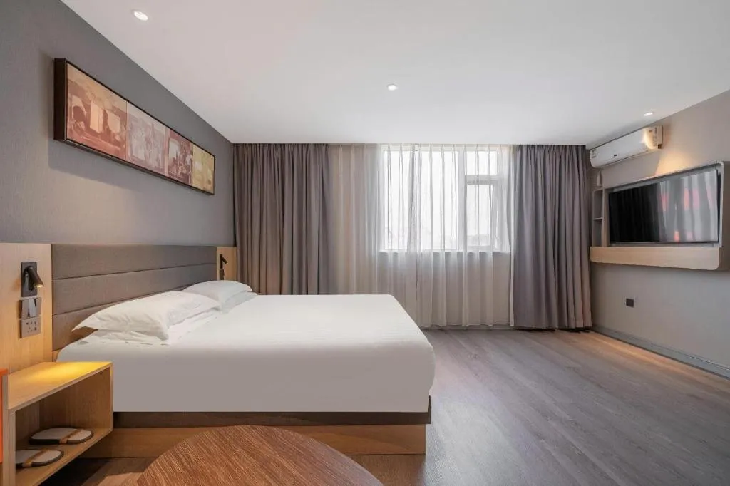 Bed in Jinjiang Inn Quanzhou West Street Kaiyuan Temple