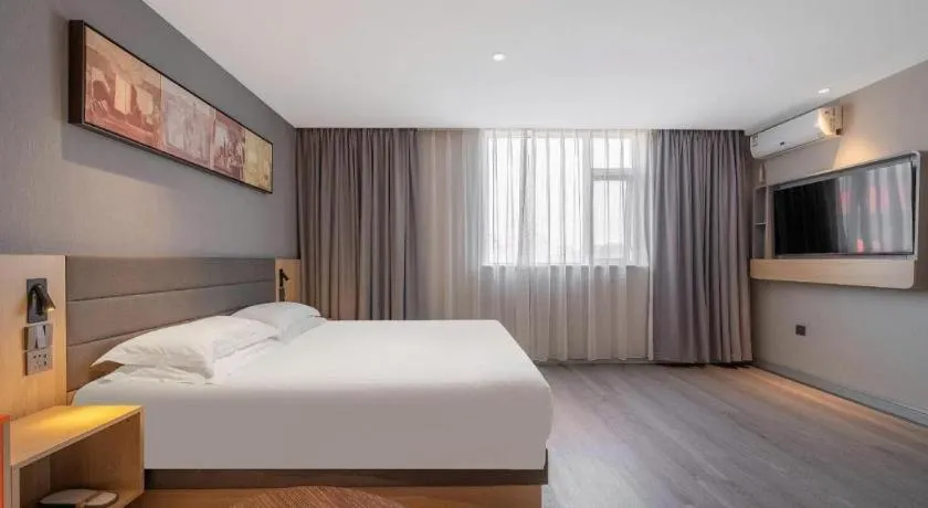 Bed in Jinjiang Inn Quanzhou West Street Kaiyuan Temple