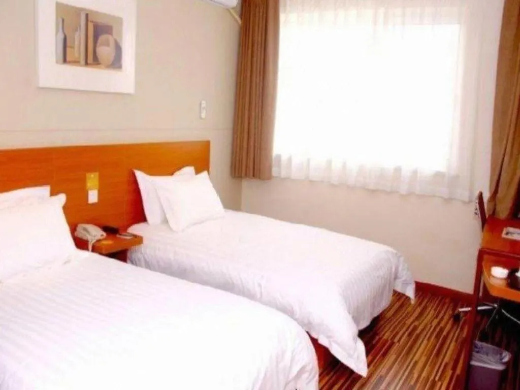 Bed in Jinjiang Inn Style Shenyang The Palace Huaiyuan Gate