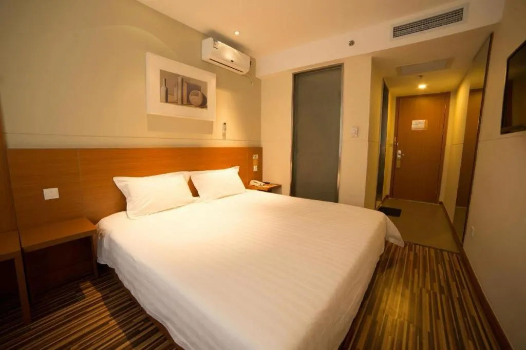 Bed in Jinjiang Inn Style Shenyang The Palace Huaiyuan Gate