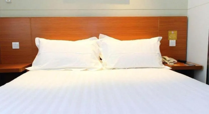 Bed in Jinjiang Inn Style Shenyang The Palace Huaiyuan Gate