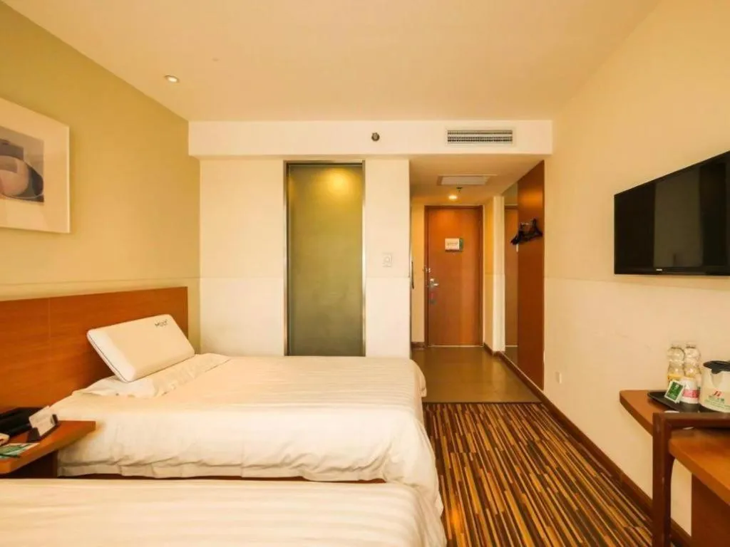 Bed in Jinjiang Inn Style Shenyang The Palace Huaiyuan Gate