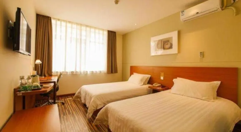 Bed in Jinjiang Inn Style Shenyang The Palace Huaiyuan Gate