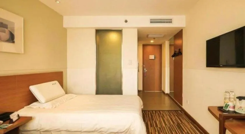 Bed in Jinjiang Inn Style Shenyang The Palace Huaiyuan Gate