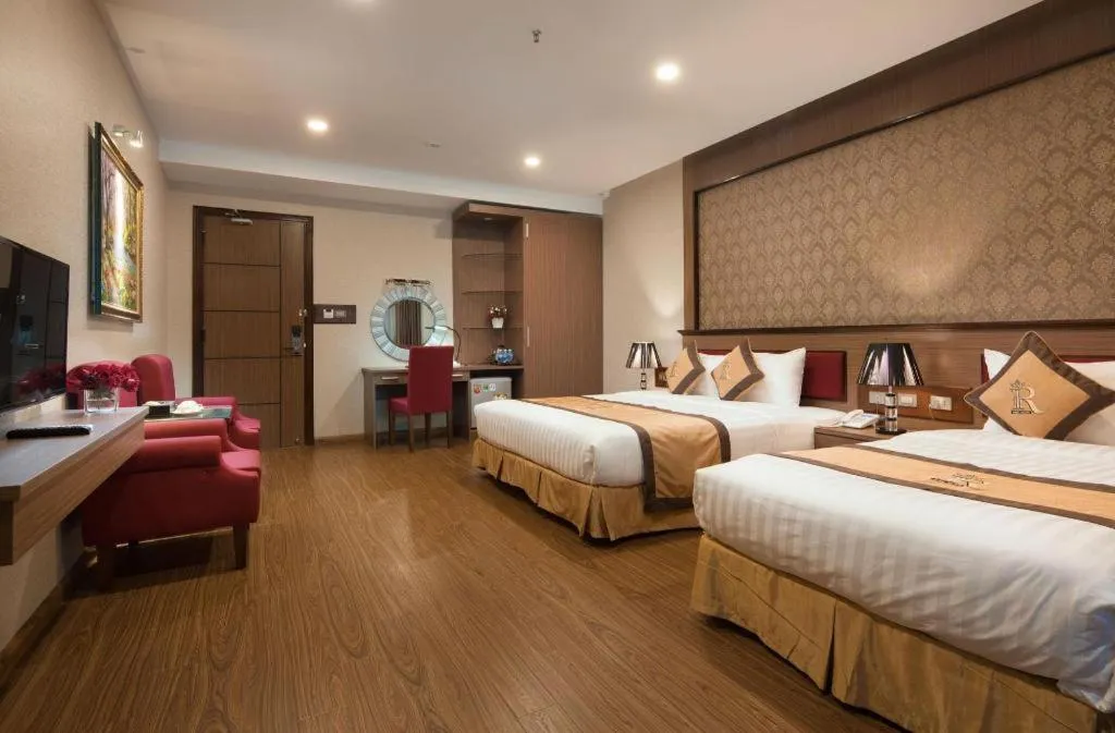 Bed in Royal Palace Hotel