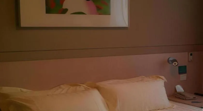 Bed in JinJiang Inn Datong Pingchengqiao